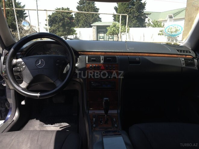 Mercedes E 220 d 2000, 298,588 km - 2.2 l - Bakı