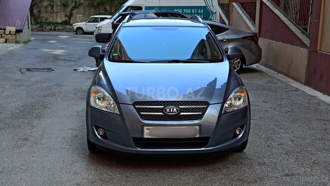 Kia  2008, 243,000 km - 1.4 l - Bakı