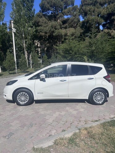 Nissan Note-4
