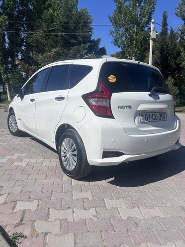 Nissan Note-7