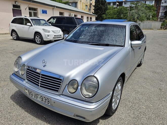 Mercedes E 240 1999, 255,500 km - 2.4 l - Bakı