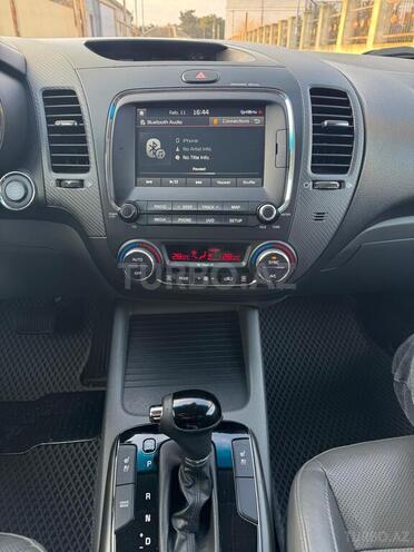 Kia Forte 2017, 257,000 km - 2.0 l - Bakı