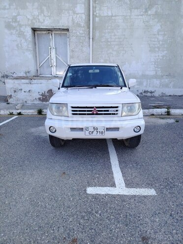 Mitsubishi Pajero io 2000, 325,000 km - 1.8 l - Bakı