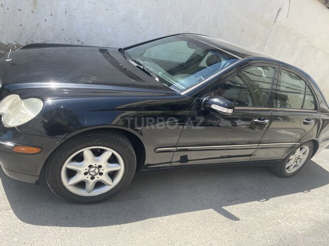Mercedes C 240 2002, 238,000 km - 2.6 l - Bakı