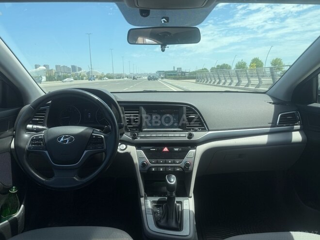 Hyundai Elantra 2018, 174,000 km - 2.0 l - Bakı