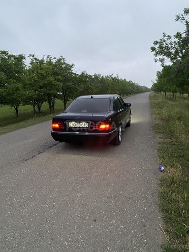 Mercedes E 240 1997, 400,000 km - 2.4 l - Ağcabədi