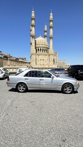 Mercedes C 230 2000, 450,000 km - 2.3 л - Bakı