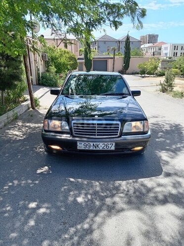 Mercedes C 230 1999, 280,000 km - 2.3 l - Bakı