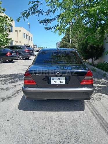 Mercedes C 230 1999, 280,000 km - 2.3 l - Bakı