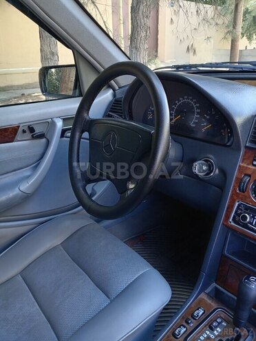 Mercedes C 230 1999, 280,000 km - 2.3 l - Bakı