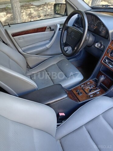 Mercedes C 230 1999, 280,000 km - 2.3 l - Bakı