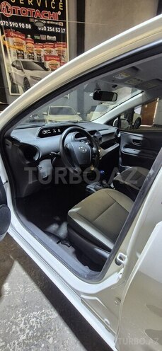 Toyota Aqua 2017, 148,000 km - 1.5 l - Bakı