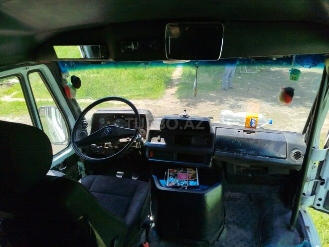 Mercedes 208 D 1993, 222,000 km - 2.3 l - Astara