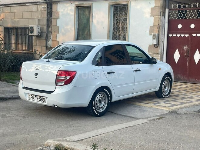 LADA (VAZ) Granta 2013, 300,000 km - 1.6 l - Yevlax