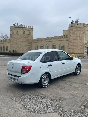 LADA (VAZ) Granta 2013, 300,000 km - 1.6 l - Yevlax