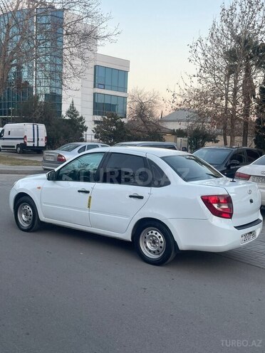 LADA (VAZ) Granta 2013, 300,000 km - 1.6 l - Yevlax