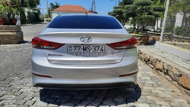 Hyundai Elantra 2017, 209,215 km - 2.0 l - Bakı