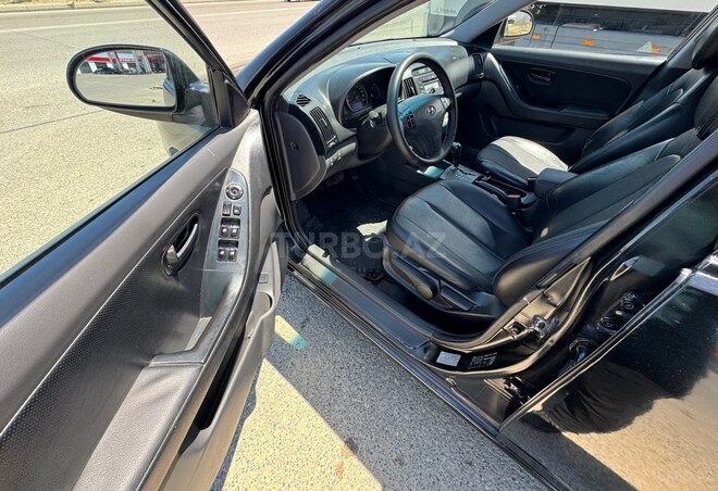 Hyundai Elantra 2009, 295,000 km - 2.0 л - Bakı