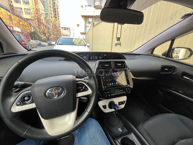 Toyota Prius 2017, 75,000 km - 1.8 l - Bakı