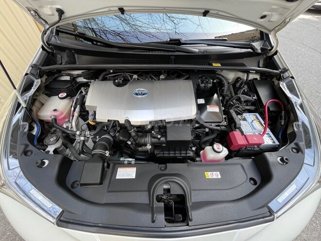 Toyota Prius 2017, 75,000 km - 1.8 l - Bakı