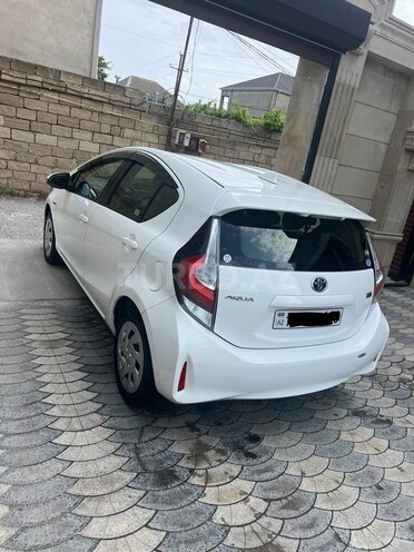 Toyota Aqua 2017, 89,000 km - 1.5 l - Bakı