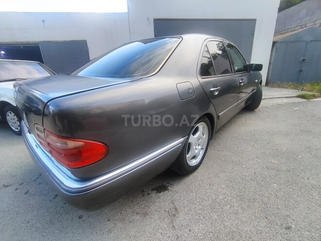 Mercedes E 320 1998, 276,000 km - 3.2 l - Bakı