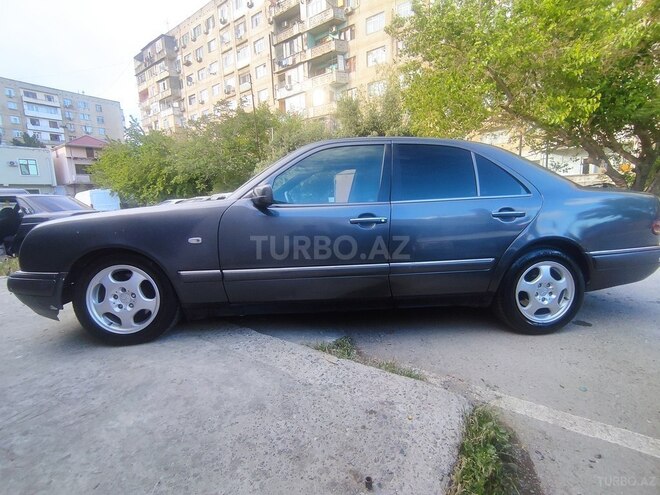 Mercedes E 320 1998, 276,000 km - 3.2 l - Bakı