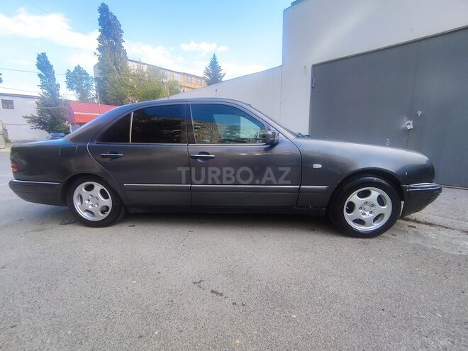 Mercedes E 320 1998, 276,000 km - 3.2 l - Bakı