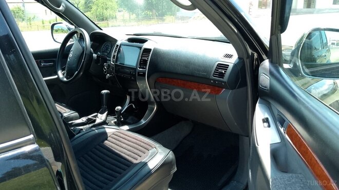 Toyota Land Cruiser Prado 2005, 229,931 km - 2.7 l - Yevlax