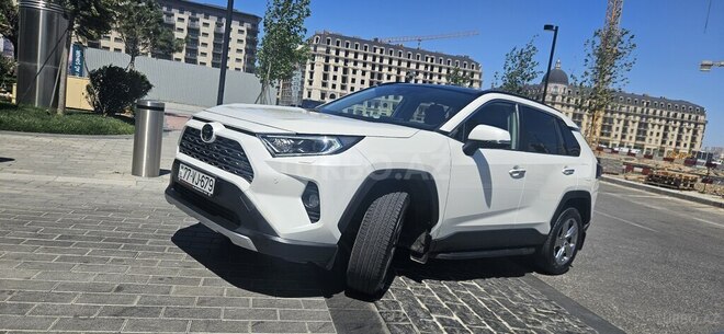 Toyota RAV4 2021, 19,500 km - 2.0 л - Bakı