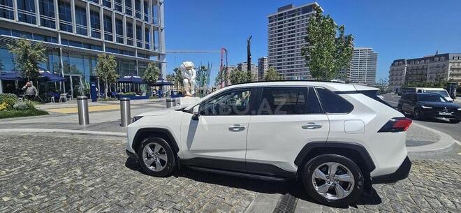 Toyota RAV4 2021, 19,500 km - 2.0 л - Bakı