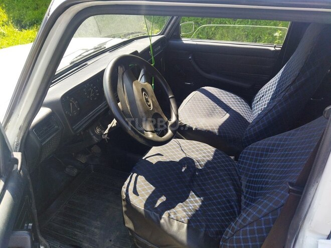 LADA (VAZ) 2107 1996, 36,000 km - 1.6 l - Qax