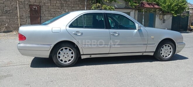 Mercedes E 240 1999, 537,000 km - 2.4 l - Bakı