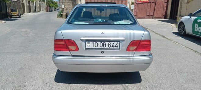 Mercedes E 240 1999, 537,000 km - 2.4 l - Bakı