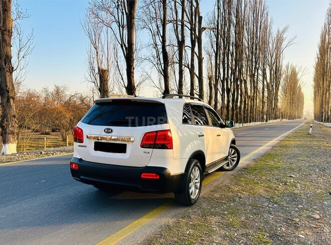 Kia Sorento 2011, 215,000 km - 2.0 l - Zaqatala
