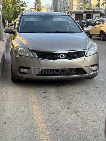Kia Ceed 2010, 233,500 km - 1.6 л - Bakı