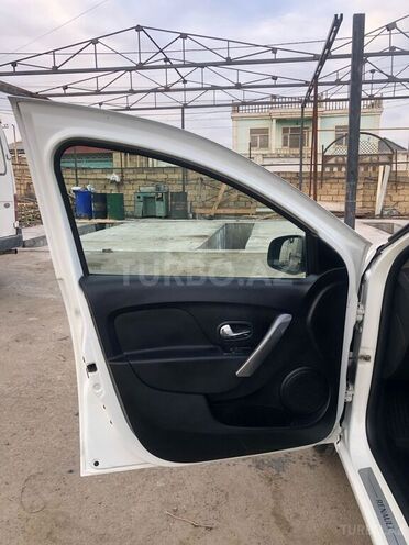 Renault Logan 2014, 132,722 km - 1.6 l - Bakı