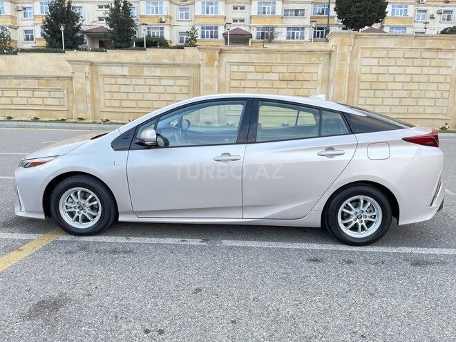 Toyota Prius Prime 2020, 32,000 km - 1.8 l - Bakı