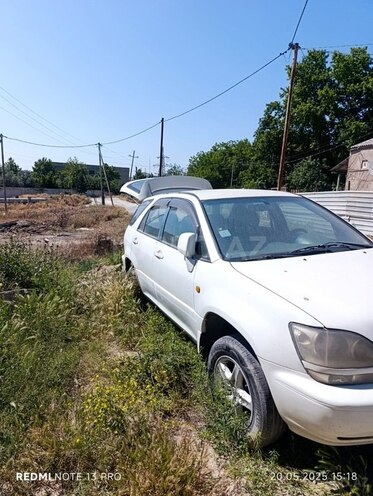 Toyota Harrier 2000, 200,000 km - 3.0 l - Bakı