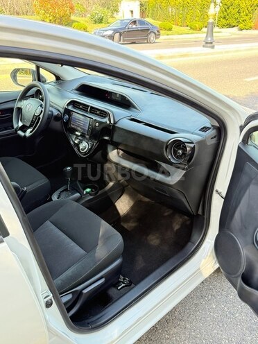 Toyota Aqua 2019, 83,000 km - 1.5 l - Bakı