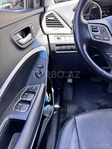 Hyundai Santa Fe 2016, 235,000 km - 2.0 л - Bakı