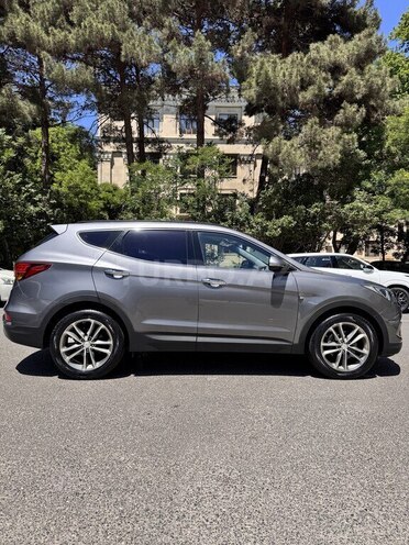 Hyundai Santa Fe 2016, 235,000 km - 2.0 л - Bakı
