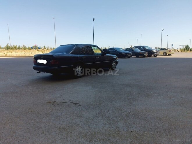 Mercedes E 220 1993, 355,000 km - 2.2 l - Bakı