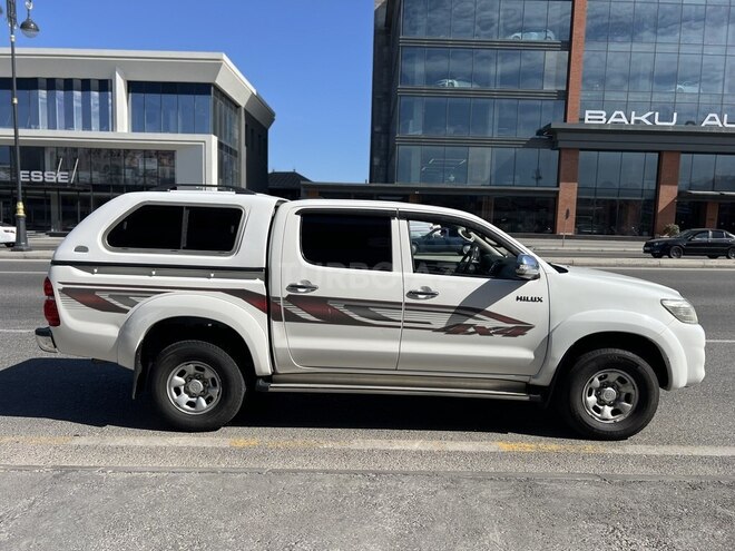 Toyota Hilux 2012, 224,270 km - 2.5 l - Bakı