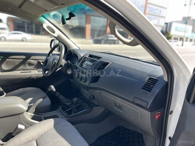 Toyota Hilux 2012, 224,270 km - 2.5 l - Bakı