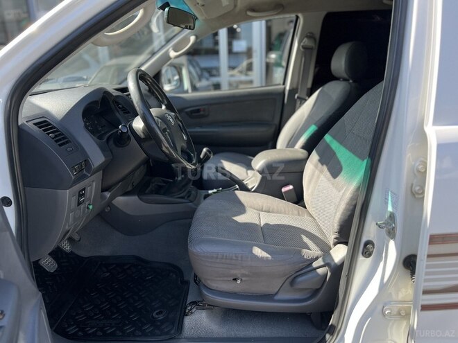 Toyota Hilux 2012, 224,270 km - 2.5 l - Bakı
