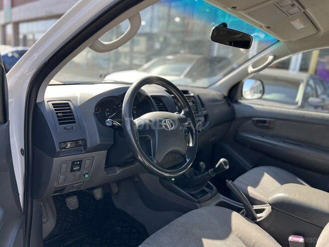 Toyota Hilux 2012, 224,270 km - 2.5 l - Bakı