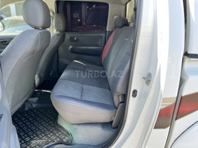 Toyota Hilux 2012, 224,270 km - 2.5 l - Bakı