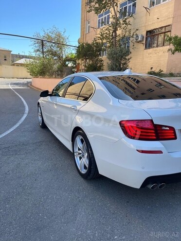 BMW 520 2014, 242,000 km - 2.0 l - Bakı