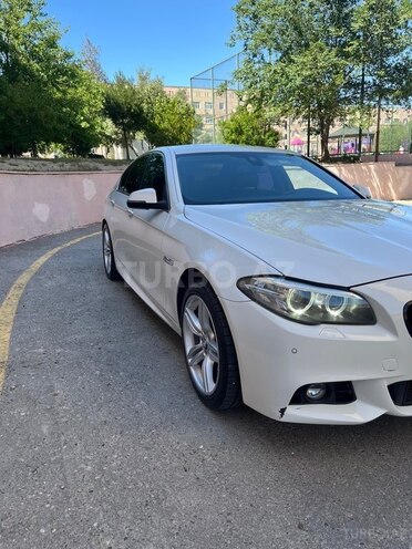 BMW 520 2014, 242,000 km - 2.0 l - Bakı